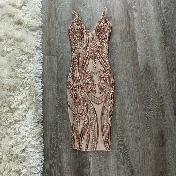 Fashion Nova | Dresses | Fashion Nova Rose Gold Sequin Midi Dress | Poshmark